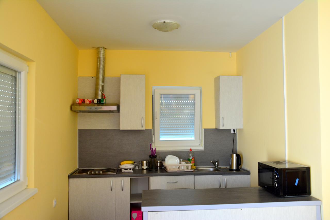 Montenegro Hostel B&B Podgorica Bagian luar foto