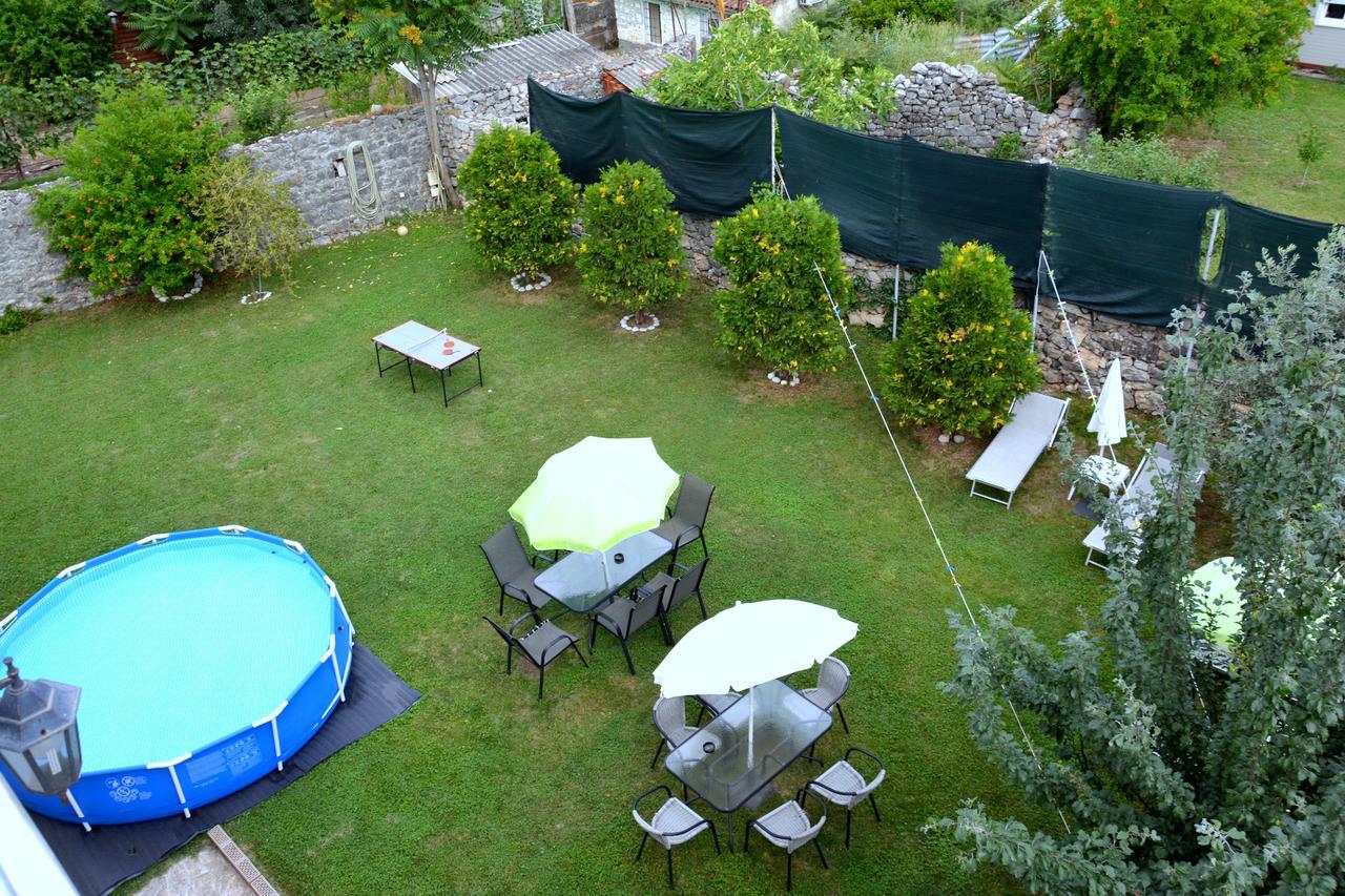 Montenegro Hostel B&B Podgorica Bagian luar foto
