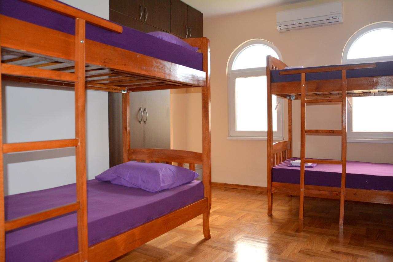 Montenegro Hostel B&B Podgorica Bagian luar foto