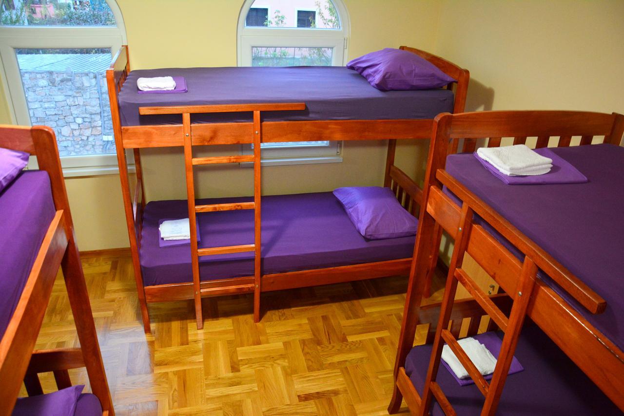Montenegro Hostel B&B Podgorica Bagian luar foto
