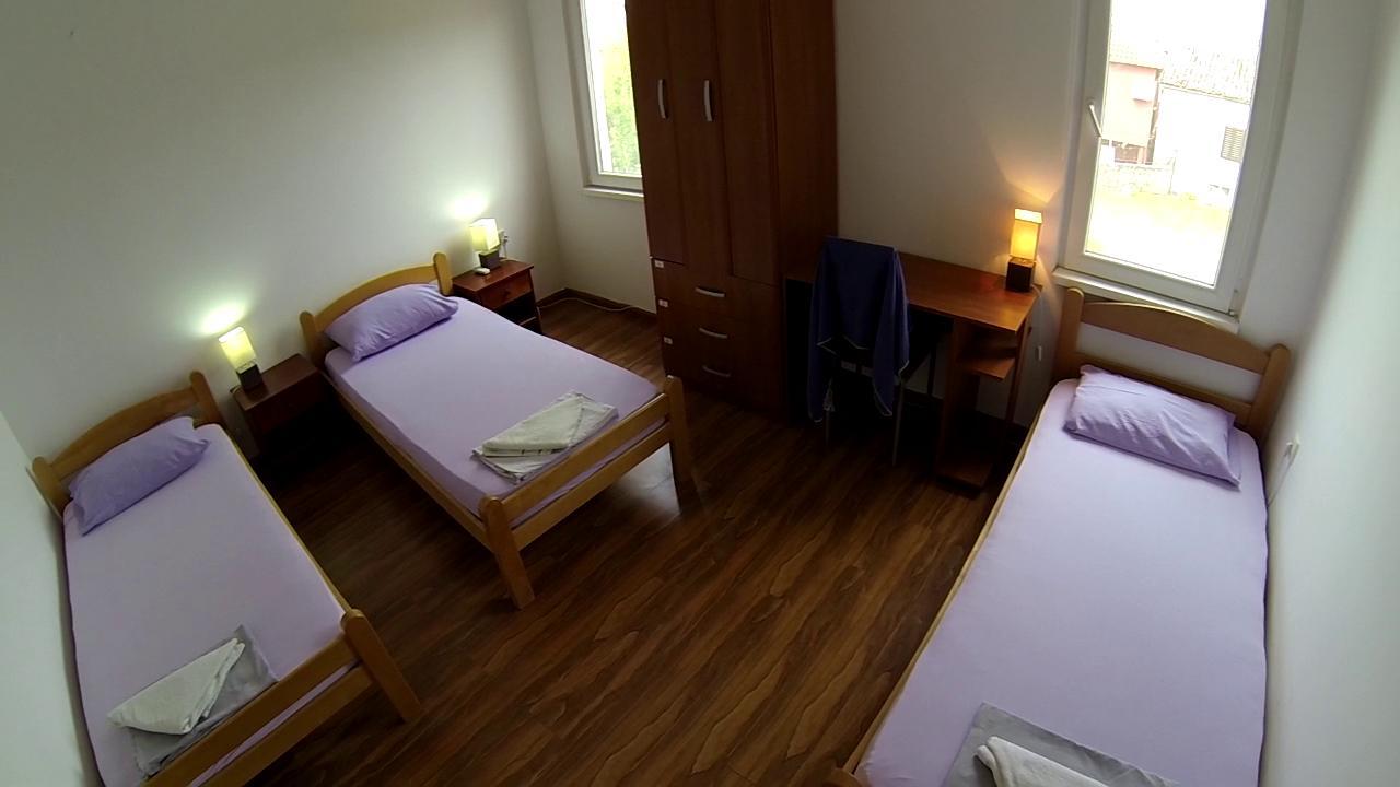 Montenegro Hostel B&B Podgorica Bagian luar foto